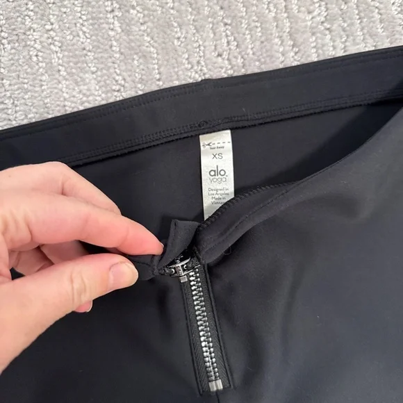 Like new Alo Leggings - Picture 2 of 4